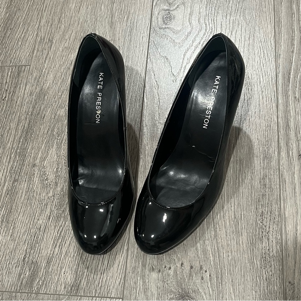 **SOLD** Kate Preston Patent Round Toe Pumps